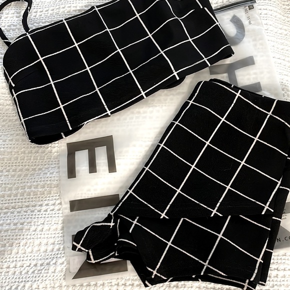 SHEIN 2 piece Grid Crop Top & Skort - Picture 6 of 11